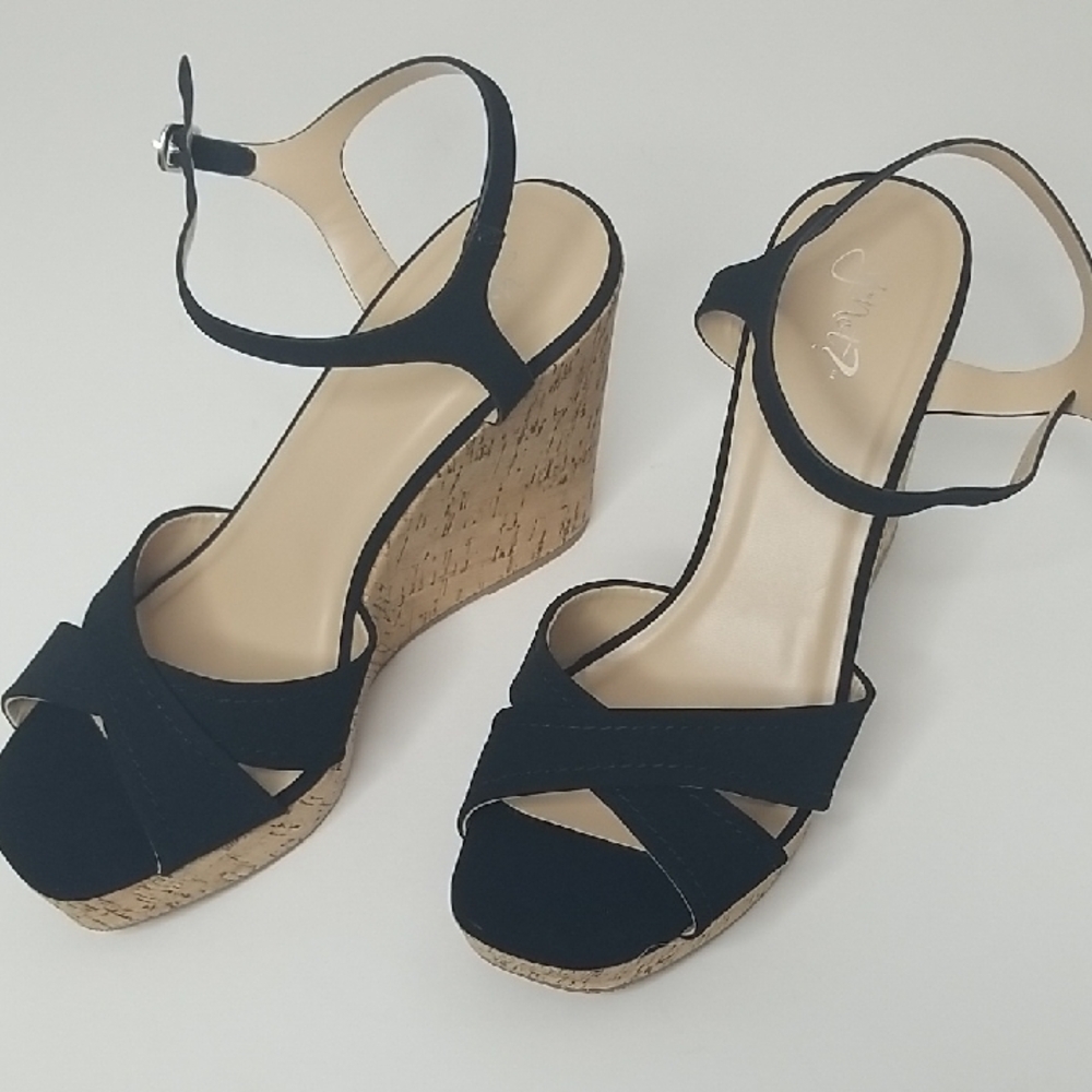Y•Not? Black Wedge Sandals